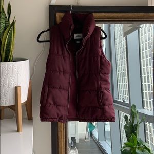 Old navy maroon puffer vest